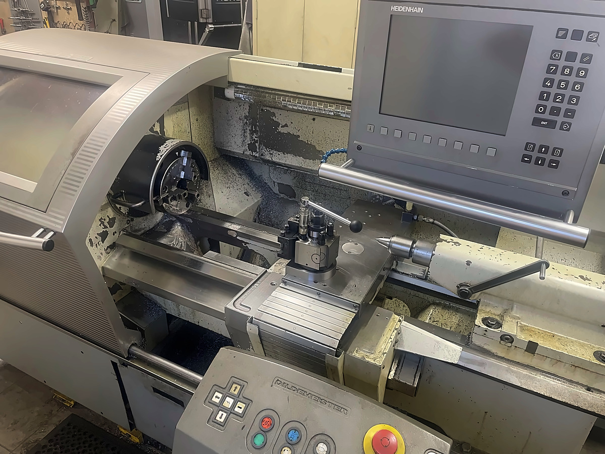 Gildemeister NEF 320 CNC eszterga